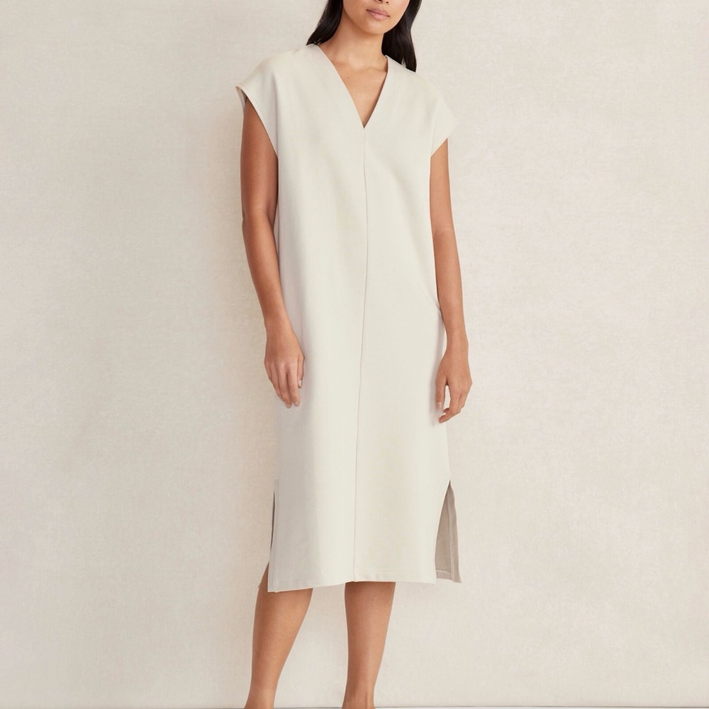 Women's Cream V-Neck Shift Dress